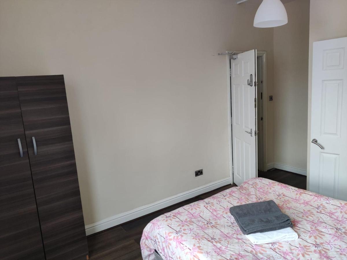 Nice And Pleasant Thornton Heath Экстерьер фото