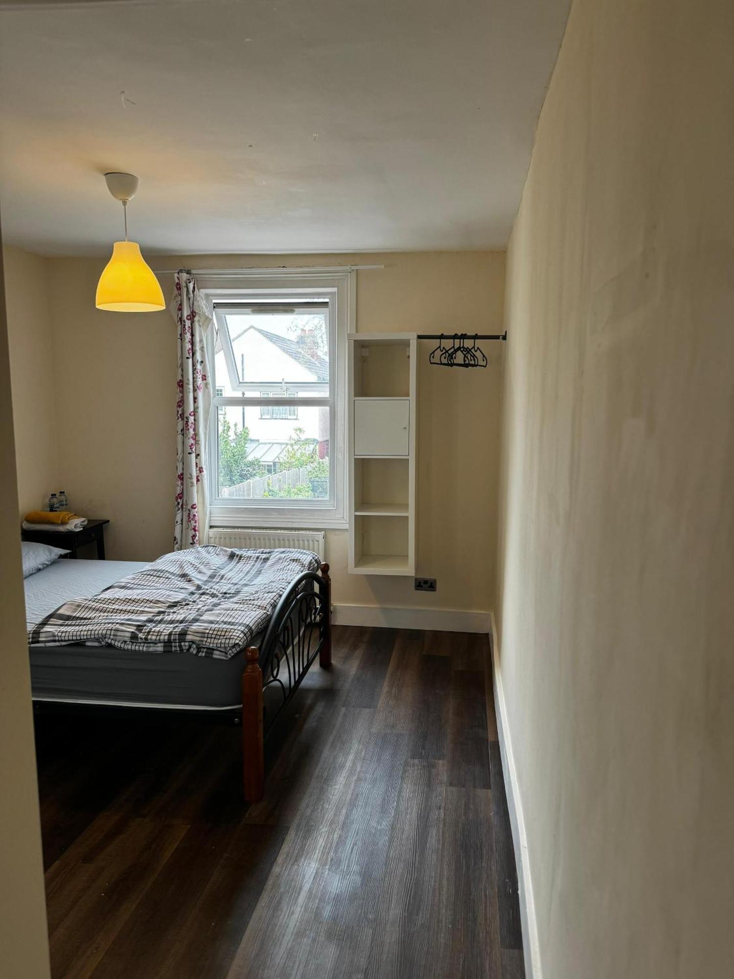 Nice And Pleasant Thornton Heath Экстерьер фото