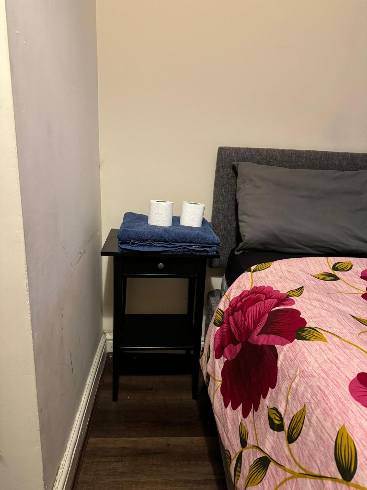 Nice And Pleasant Thornton Heath Экстерьер фото